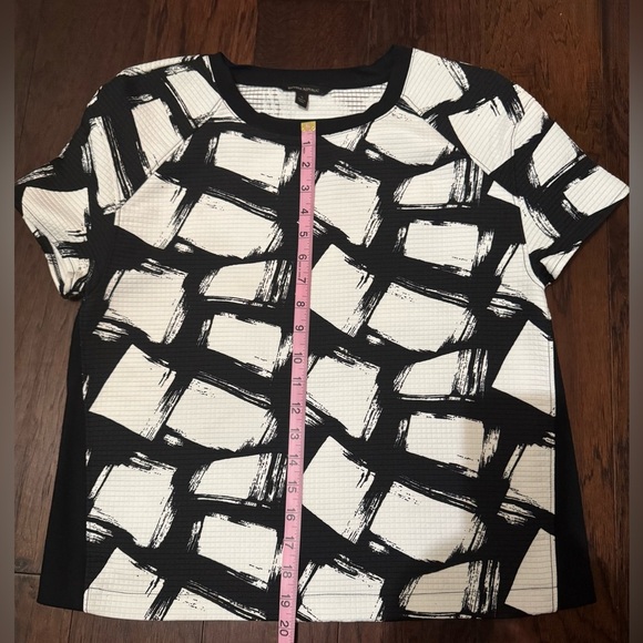 Banana Republic Painterly Print Quilted Top Size Small Black & White - Picture 6 of 6